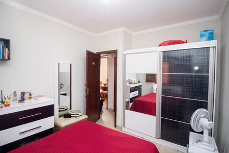 Casa à venda com 260m², 4 quartos e 2 vagasQuarto 1