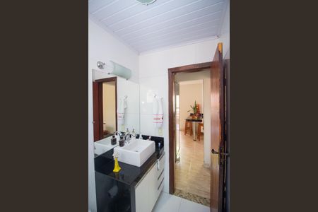 Banheiro da Suíte de casa à venda com 4 quartos, 260m² em Bom Jesus, Contagem