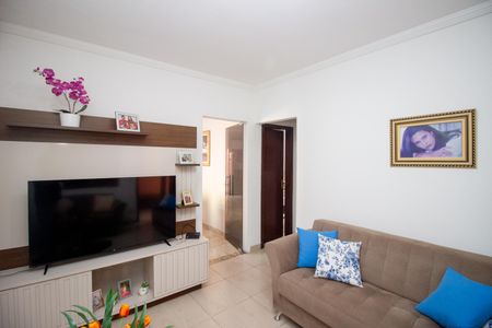 Sala de casa à venda com 4 quartos, 260m² em Bom Jesus, Contagem