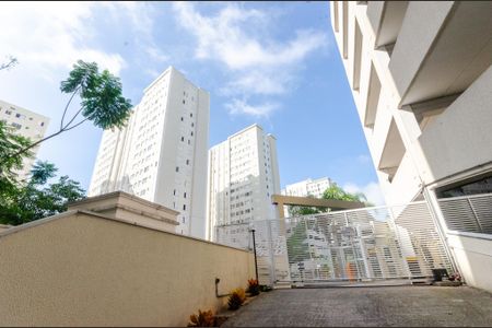 Apartamento para alugar com 44m², 2 quartos e sem vaga Apartamento para alugar com 44m², 2 quartos e sem vagaPortaria