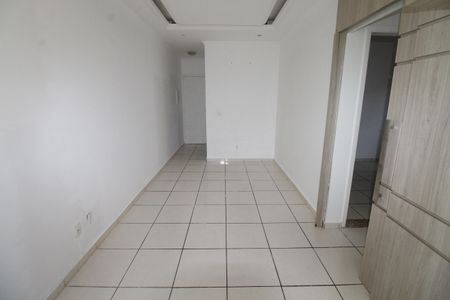 Sala de apartamento para alugar com 2 quartos, 4m² em Jardim Ismenia, São José dos Campos