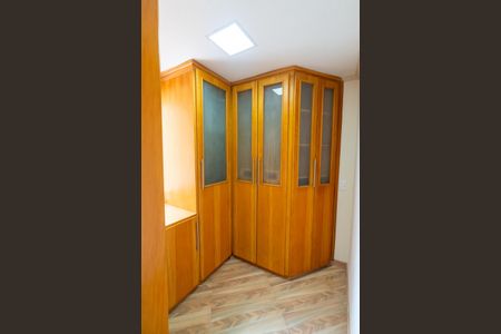 Apartamento para alugar com 65m², 2 quartos e 1 vagaCloset do Quarto 1