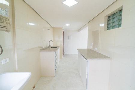 Apartamento para alugar com 65m², 2 quartos e 1 vagaCozinha e Área de Serviço