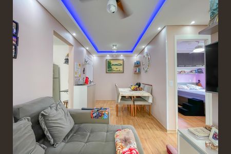 Apartamento à venda com 49m², 2 quartos e 2 vagasSala