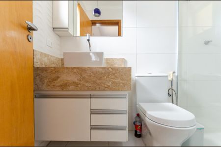Casa à venda com 177m², 3 quartos e 2 vagasSuíte 2 - Banheiro