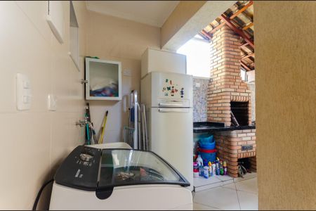 Casa à venda com 177m², 3 quartos e 2 vagasÁrea de Serviço
