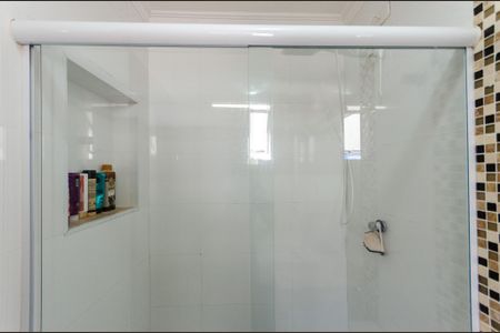 Casa à venda com 177m², 3 quartos e 2 vagasSuíte 1 - Banheiro