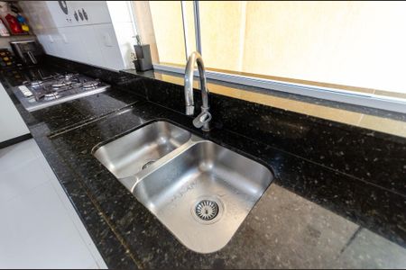 Casa à venda com 177m², 3 quartos e 2 vagasCozinha