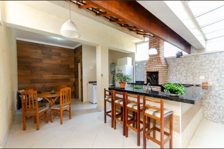 Casa à venda com 177m², 3 quartos e 2 vagasChurrasqueira