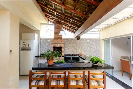 Casa à venda com 177m², 3 quartos e 2 vagasChurrasqueira