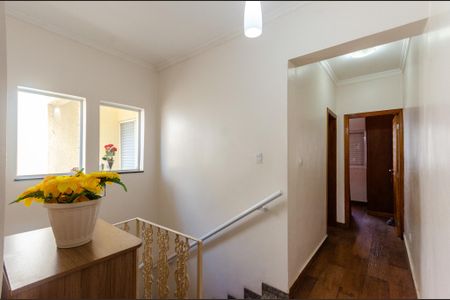 Casa à venda com 177m², 3 quartos e 2 vagasEscada