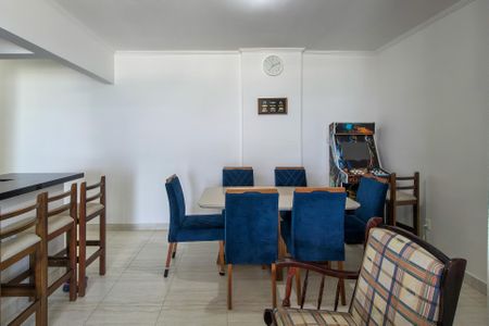 Apartamento para alugar com 75m², 2 quartos e 2 vagas Apartamento para alugar com 75m², 2 quartos e 2 vagasSala