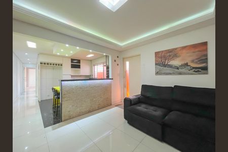 Sala de casa à venda com 2 quartos, 208m² em Quitaúna, Osasco