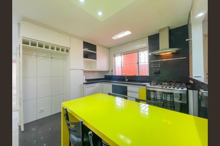 Casa à venda com 208m², 2 quartos e 4 vagasCozinha