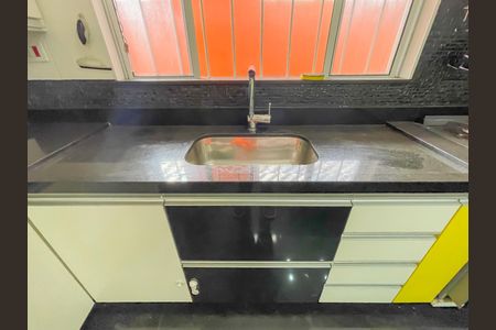 Casa à venda com 208m², 2 quartos e 4 vagasCozinha