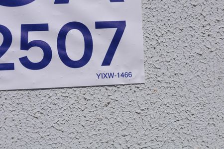 Apartamento para alugar com 36m², 2 quartos e sem vagaPlaca instalada na fachada do condomínio - Código da placa: YIXW-1466