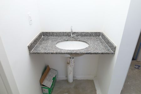 Apartamento para alugar com 36m², 2 quartos e sem vagaBanheiro