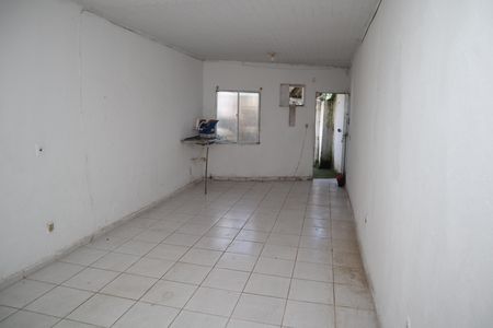 SALA de casa para alugar com 1 quarto, 30m² em Vargem Grande, Rio de Janeiro