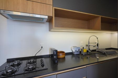 Cozinha de apartamento para alugar com 1 quarto, 36m² em Carvoeira, Florianópolis