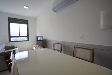 Sala de apartamento para alugar com 1 quarto, 36m² em Carvoeira, Florianópolis