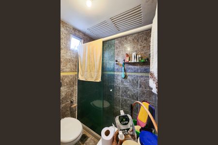 Apartamento para alugar com 85m², 2 quartos e 1 vaga Apartamento para alugar com 85m², 2 quartos e 1 vagaBanheiro