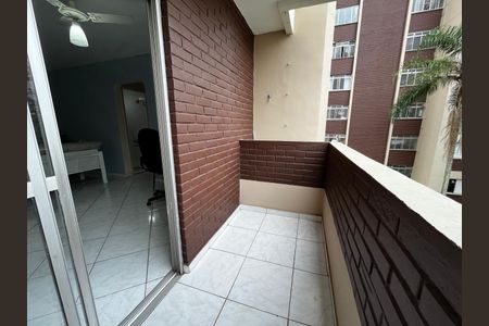 Apartamento para alugar com 75m², 3 quartos e 1 vaga Apartamento para alugar com 75m², 3 quartos e 1 vagaVaranda