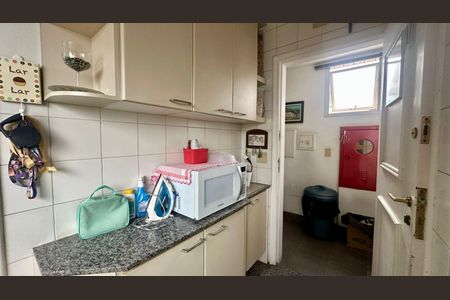 Apartamento à venda com 170m², 4 quartos e 3 vagasÁrea de serviço 