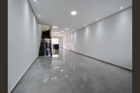 Casa à venda com 3 quartos, 151m² em Vila Carrão, São Paulo