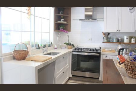 Apartamento à venda com 130m², 3 quartos e 2 vagasCozinha