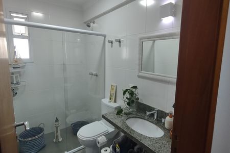 Apartamento à venda com 130m², 3 quartos e 2 vagasBanheiro social