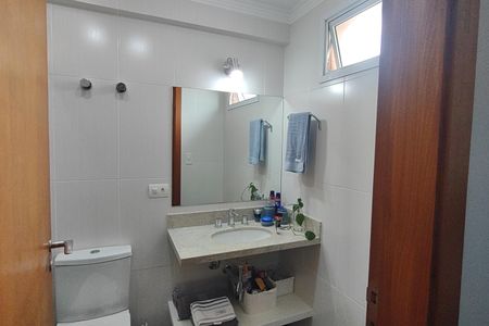 Apartamento à venda com 130m², 3 quartos e 2 vagasBanheiro da Suíte 2