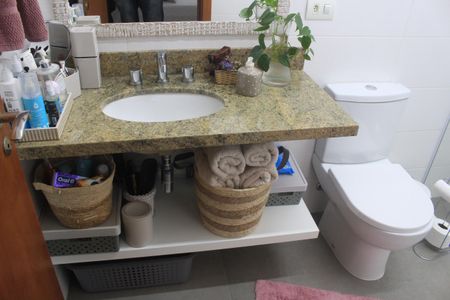 Apartamento à venda com 130m², 3 quartos e 2 vagasBanheiro da Suíte 1