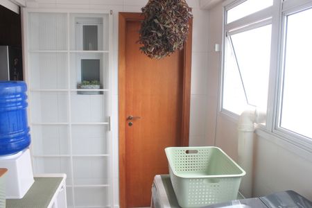 Apartamento à venda com 130m², 3 quartos e 2 vagasÁrea de Serviço