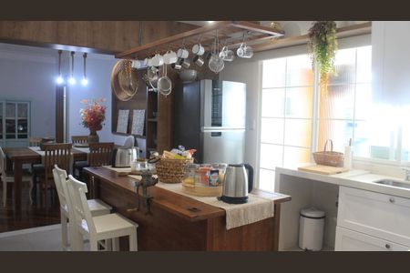 Apartamento à venda com 130m², 3 quartos e 2 vagasCozinha