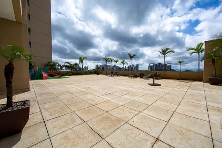 Apartamento à venda com 90m², 2 quartos e 2 vagasAREA LIVRE