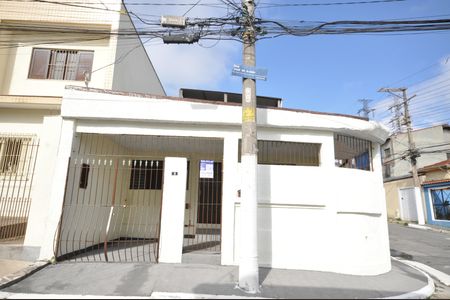Casa à venda com 132m², 2 quartos e 2 vagasFachada
