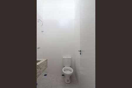 Casa à venda com 110m², 2 quartos e 1 vaga Casa à venda com 110m², 2 quartos e 1 vagaBanheiro