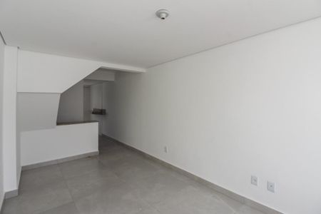 Sala de casa à venda com 2 quartos, 110m² em Jardim Leblon, Belo Horizonte