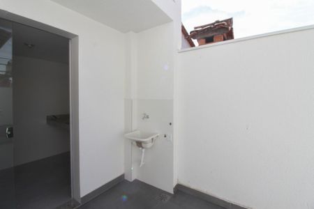 Casa à venda com 110m², 2 quartos e 1 vaga Casa à venda com 110m², 2 quartos e 1 vagaÁrea de Serviço