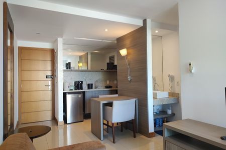 Apartamento para alugar com 40m², 1 quarto e 1 vagaSala/Cozinha