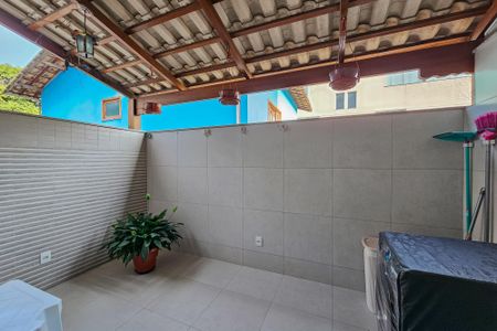 Apartamento à venda com 60m², 2 quartos e 1 vaga