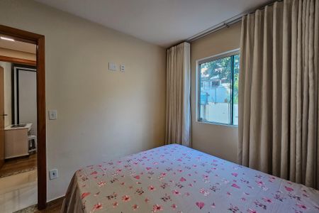 Apartamento à venda com 60m², 2 quartos e 1 vaga