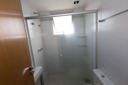 Apartamento à venda com 68m², 2 quartos e 2 vagasBanheiro da Suíte 1