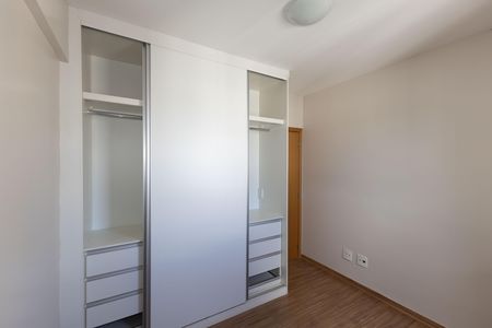 Apartamento à venda com 68m², 2 quartos e 2 vagasQuarto 1