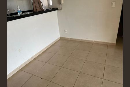 Apartamento para alugar com 75m², 3 quartos e 1 vagaSala