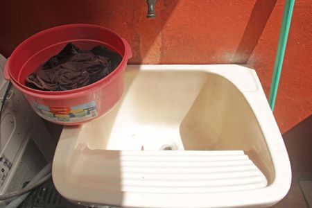 Casa para alugar com 90m², 2 quartos e 1 vaga Casa para alugar com 90m², 2 quartos e 1 vagaÁrea de Serviço