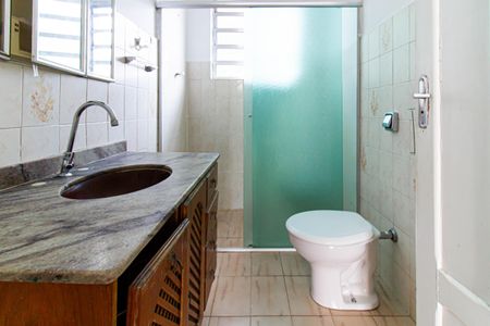 Casa à venda com 110m², 2 quartos e sem vagaBanheiro