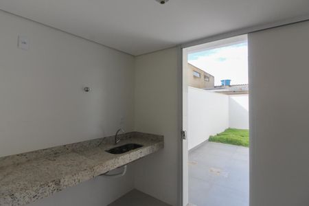 Casa à venda com 118m², 2 quartos e 1 vagaCozinha