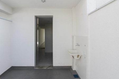 Casa à venda com 118m², 2 quartos e 1 vagaÁrea de Serviço