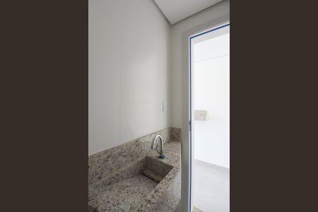 Casa à venda com 118m², 2 quartos e 1 vagaLavabo